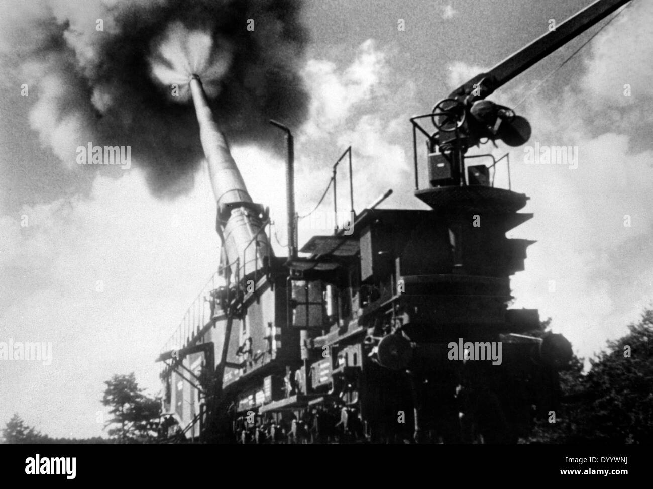 Schwerer gustav gun hi-res stock photography and images - Alamy