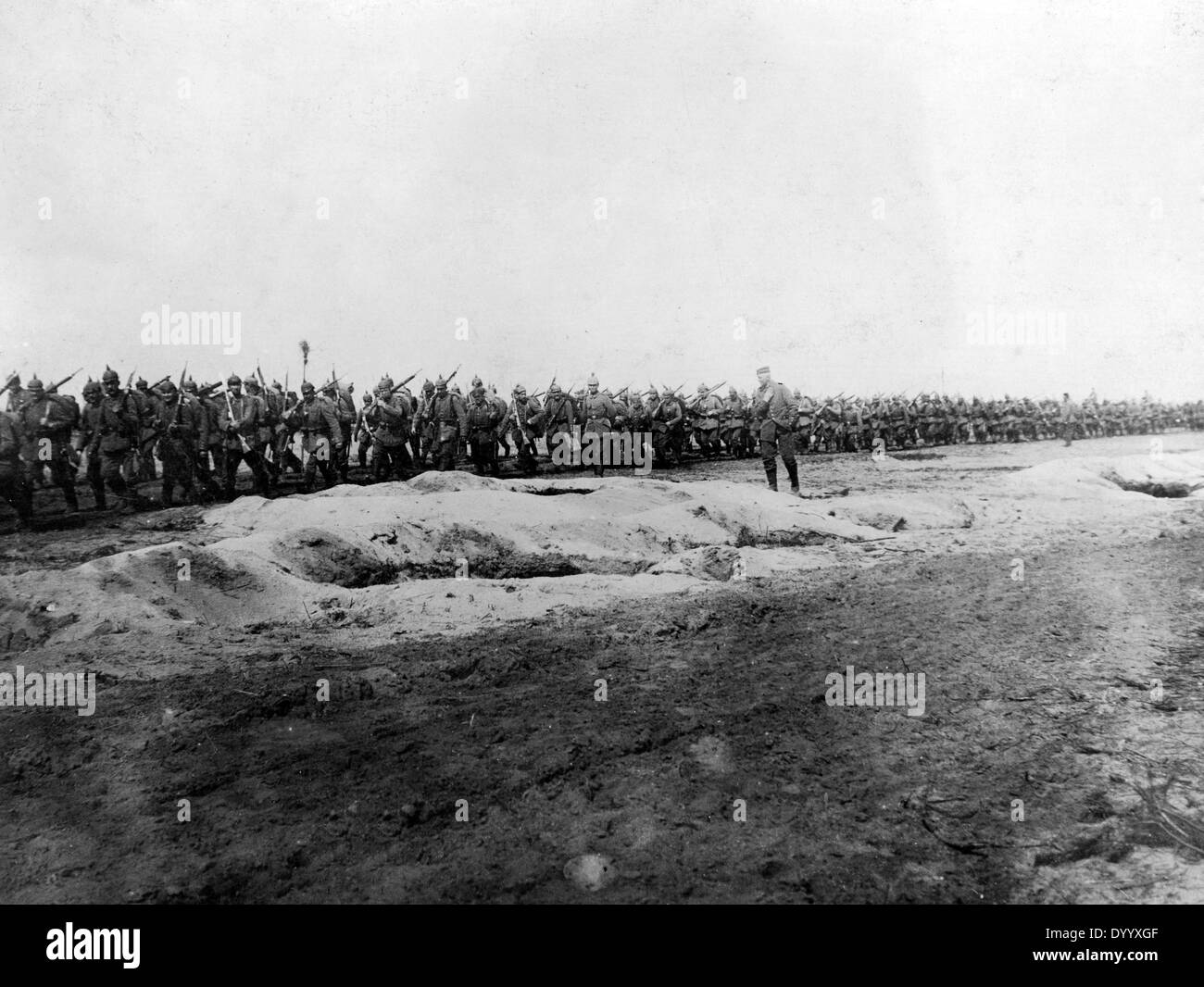 Advancing infantry Black and White Stock Photos & Images - Alamy