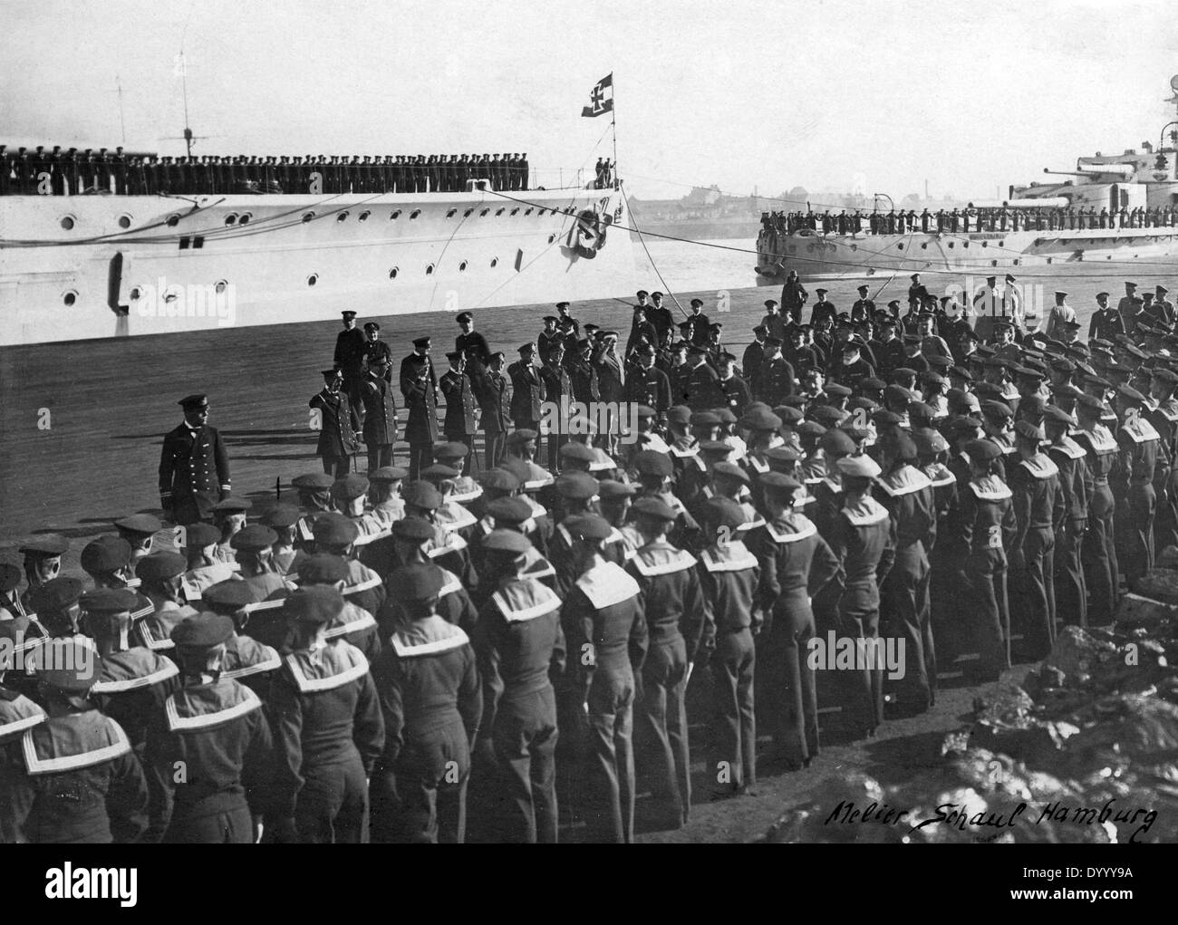 Emperor Wilhelm II. visits the unit of the High Seas Fleet, 1917 Stock Photo