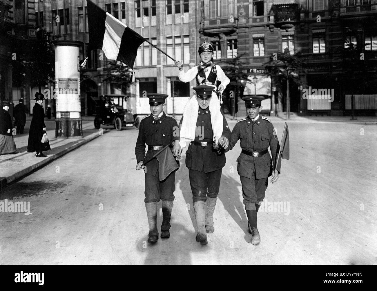 Father and sons in uniform, 1916 Stock Photo