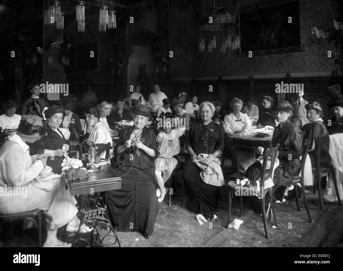 Women at needlework, 1914 Stock Photo