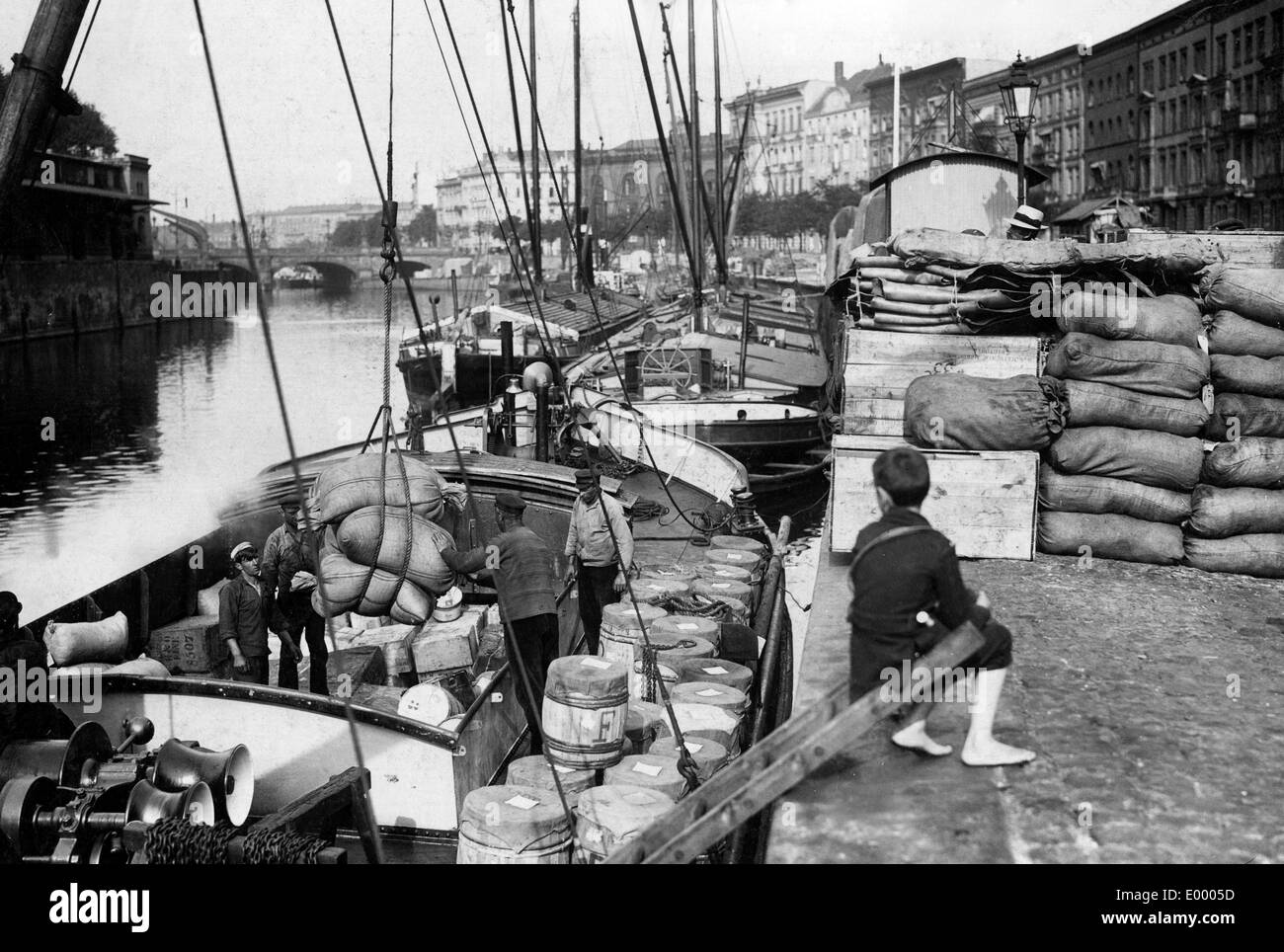 German cargo ship 1914 hi res stock photography and images Alamy