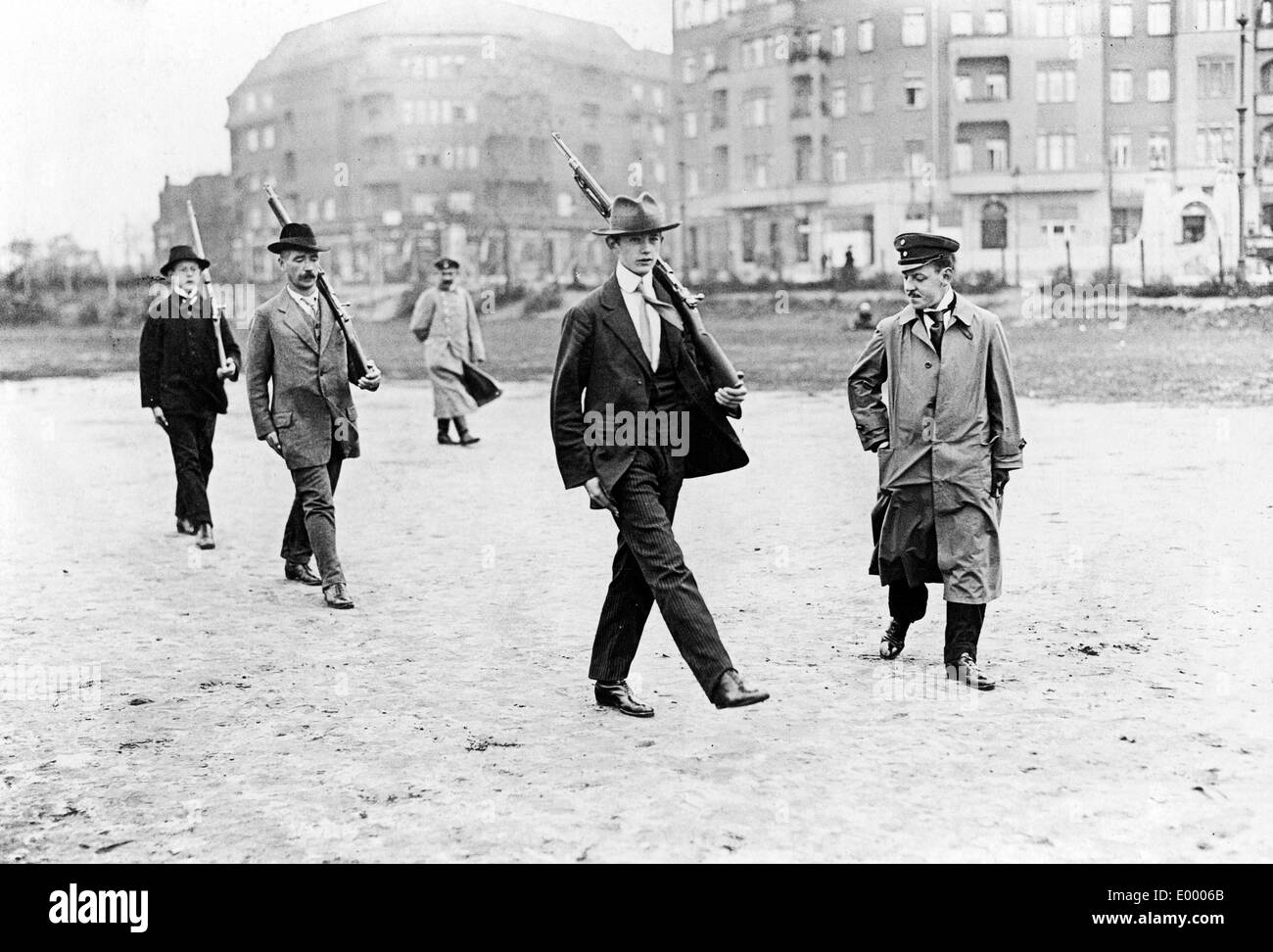 German men at a paramilitary exercise, 1914 Stock Photo
