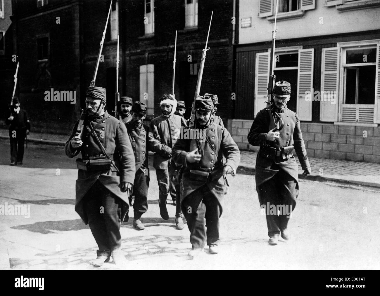 Wounded German soldier in French captivity, 1914 Stock Photo