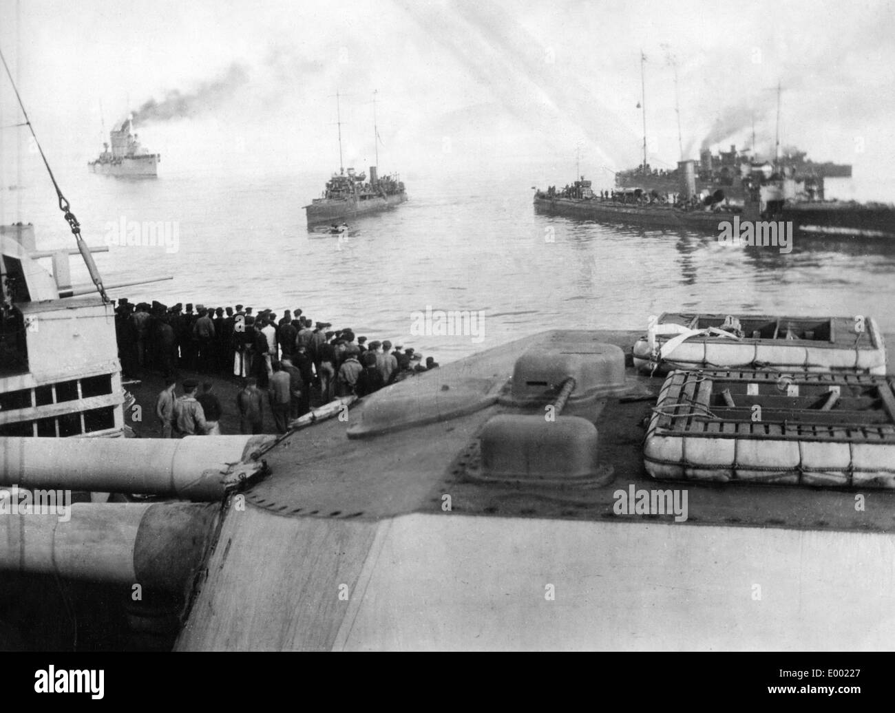 Turkish deep-sea fleet at the Dardanelles, 1918 Stock Photo