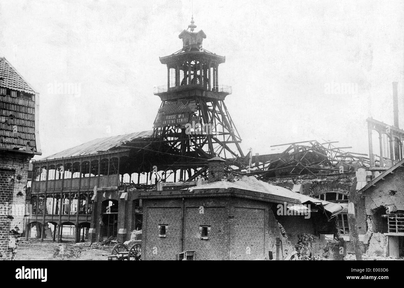 Damaged building in Lens, 1917 Stock Photo