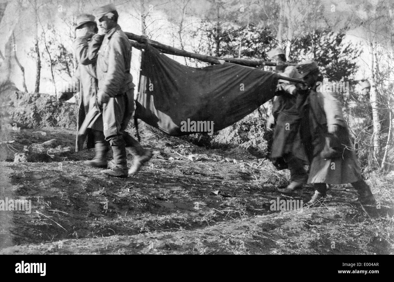 Transporting the fallen, 1914 Stock Photo