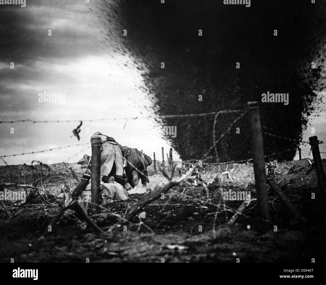 French storm troop attacks during the First World War Stock Photo - Alamy
