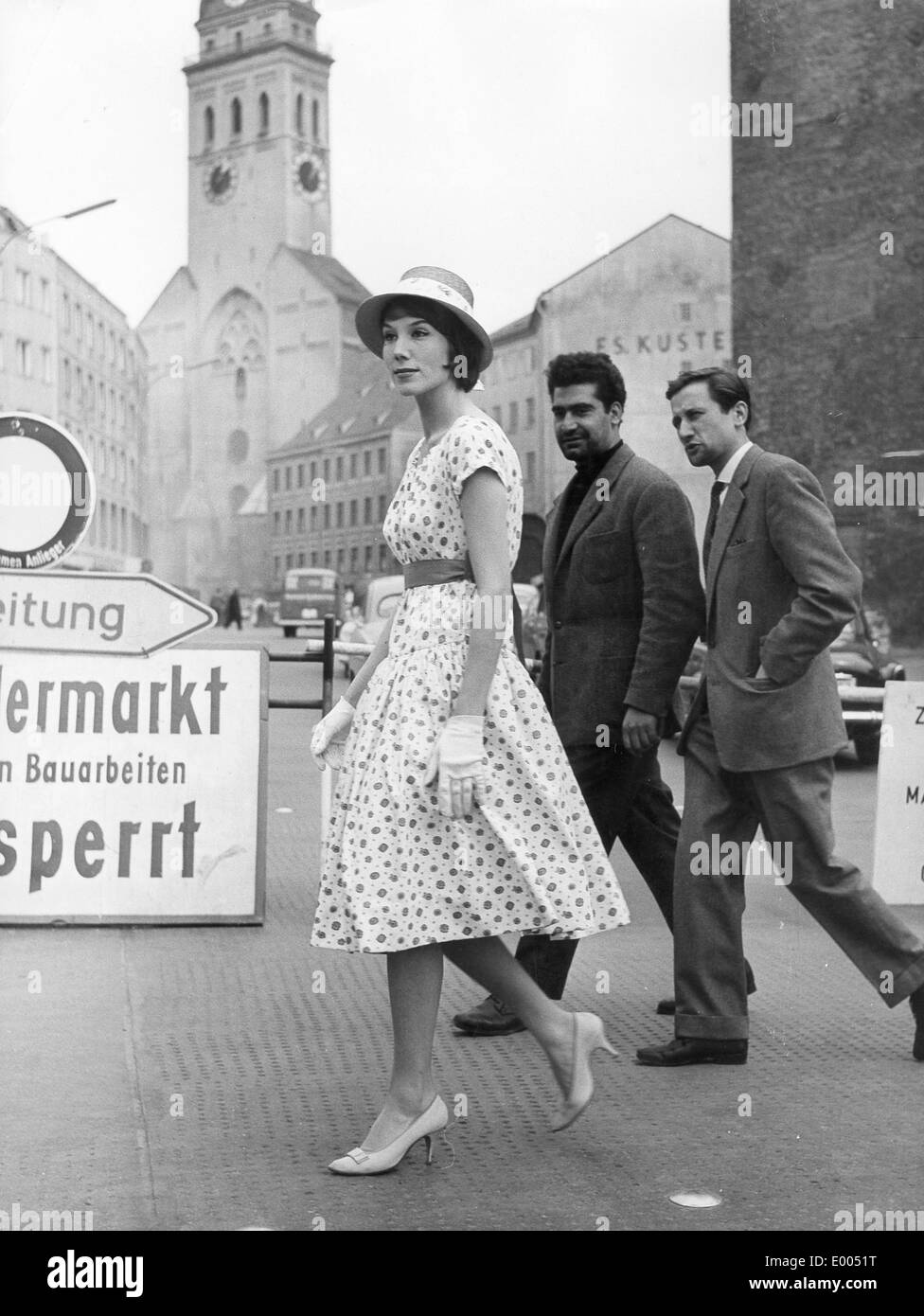 1960 fashion hi-res stock photography 