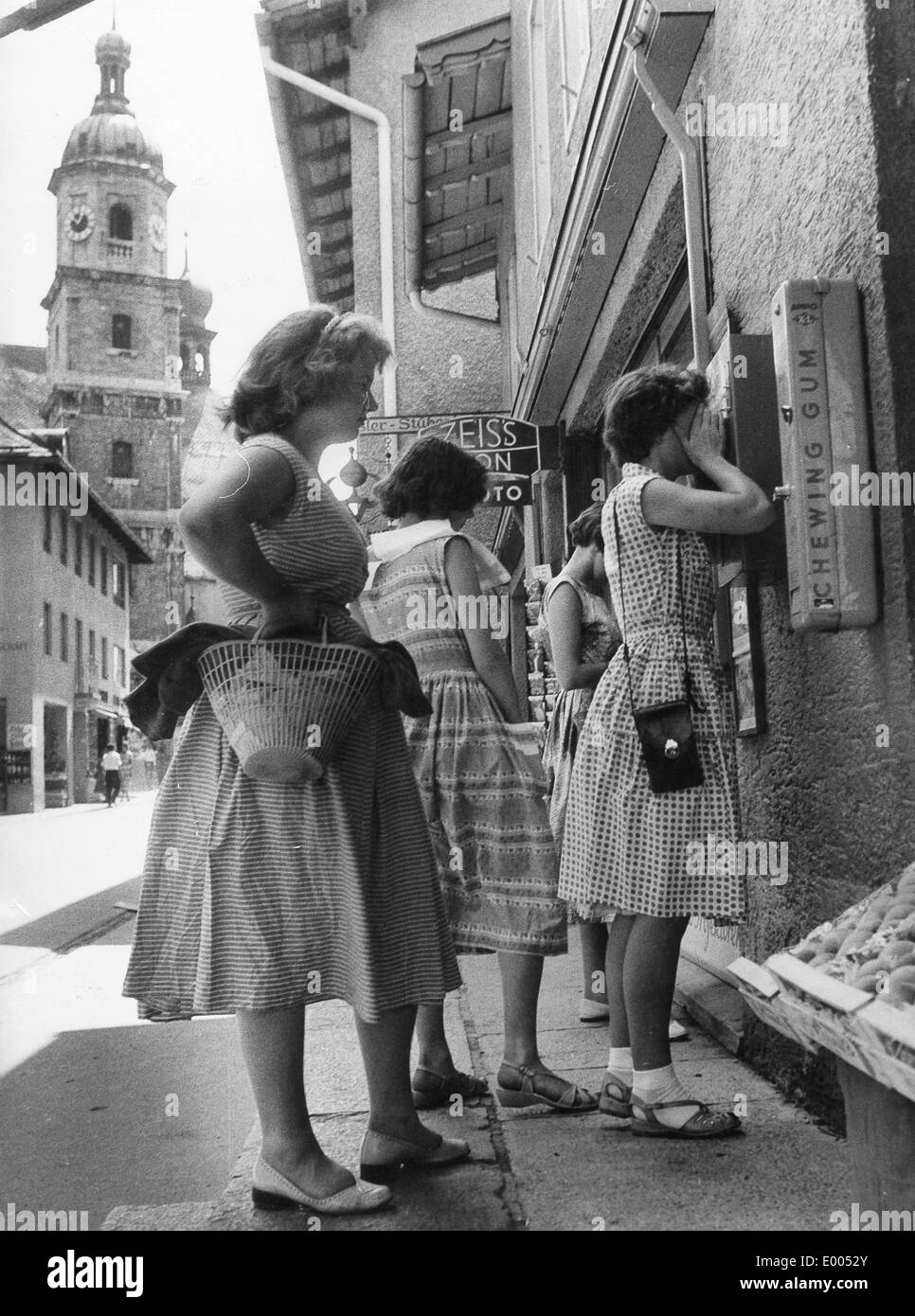 Young women in the 1950s Stock Photo