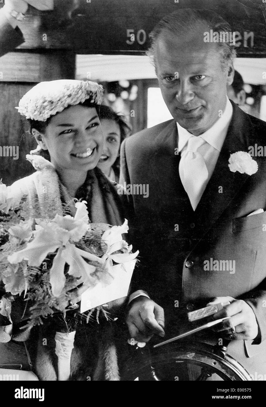 The wedding of Curd Juergens and Eva Bartok in Schliersee, 1955 Stock Photo