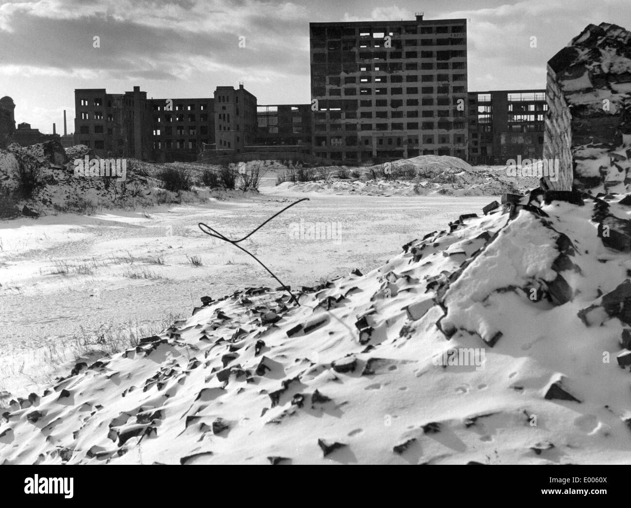 Construction of Stalinallee in East Berlin, 1955 Stock Photo Alamy
