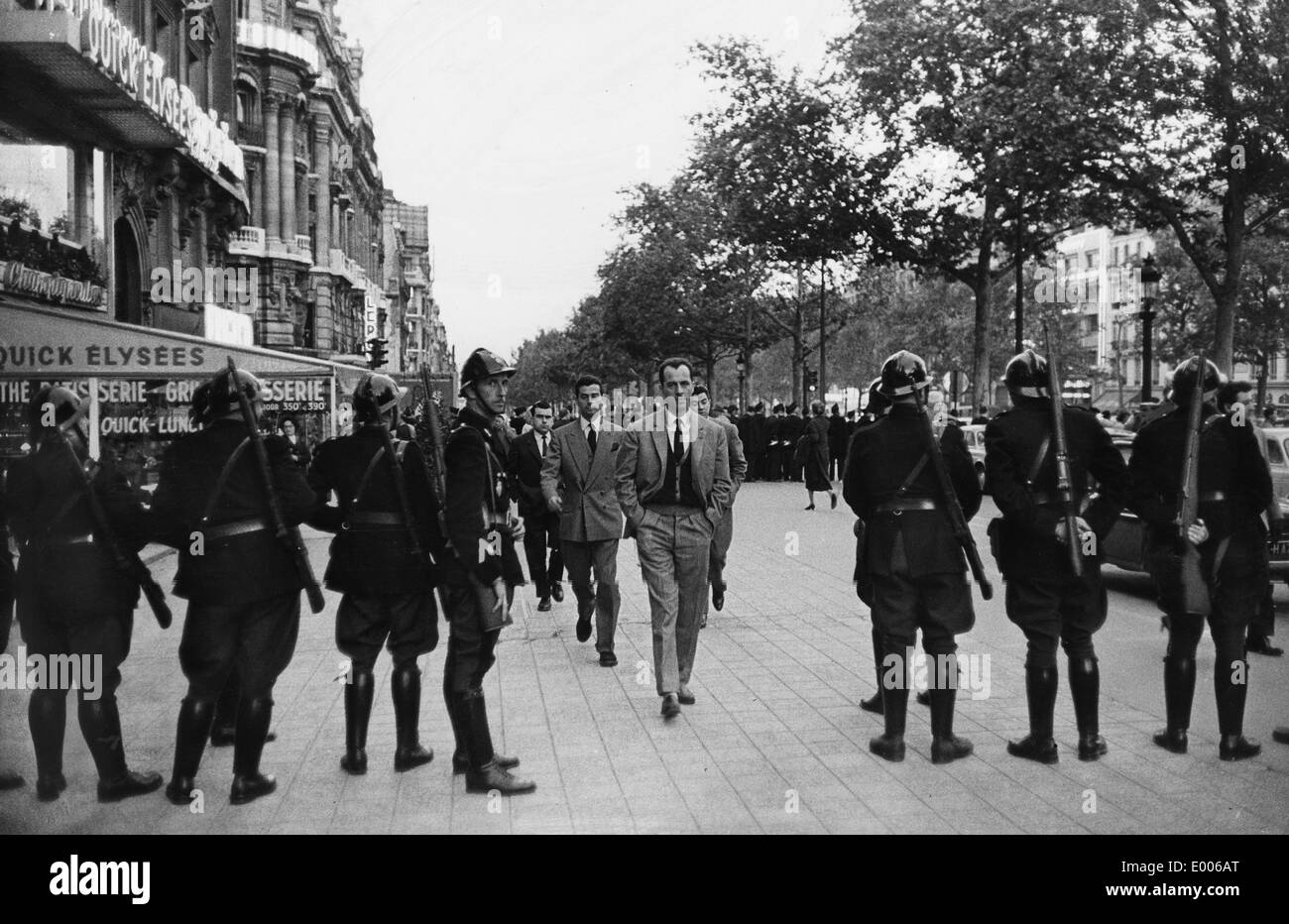 Government crisis in Paris, 1958 Stock Photo