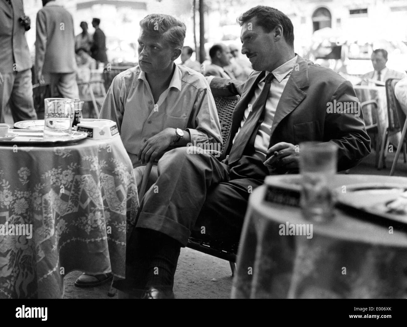 Pietro Germi and Hardy Krueger, 1956 Stock Photo
