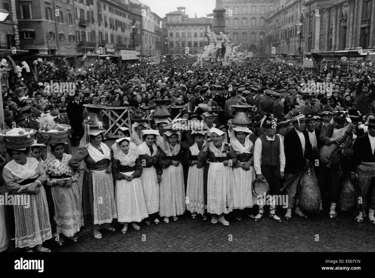 Christmas and New Year festivities in Rome Stock Photo - Alamy