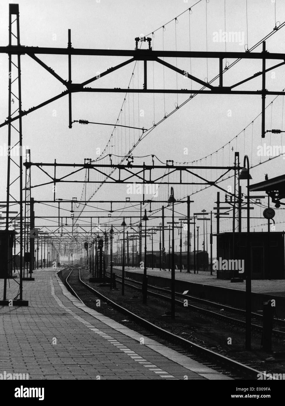 Empty railway Black and White Stock Photos & Images - Alamy