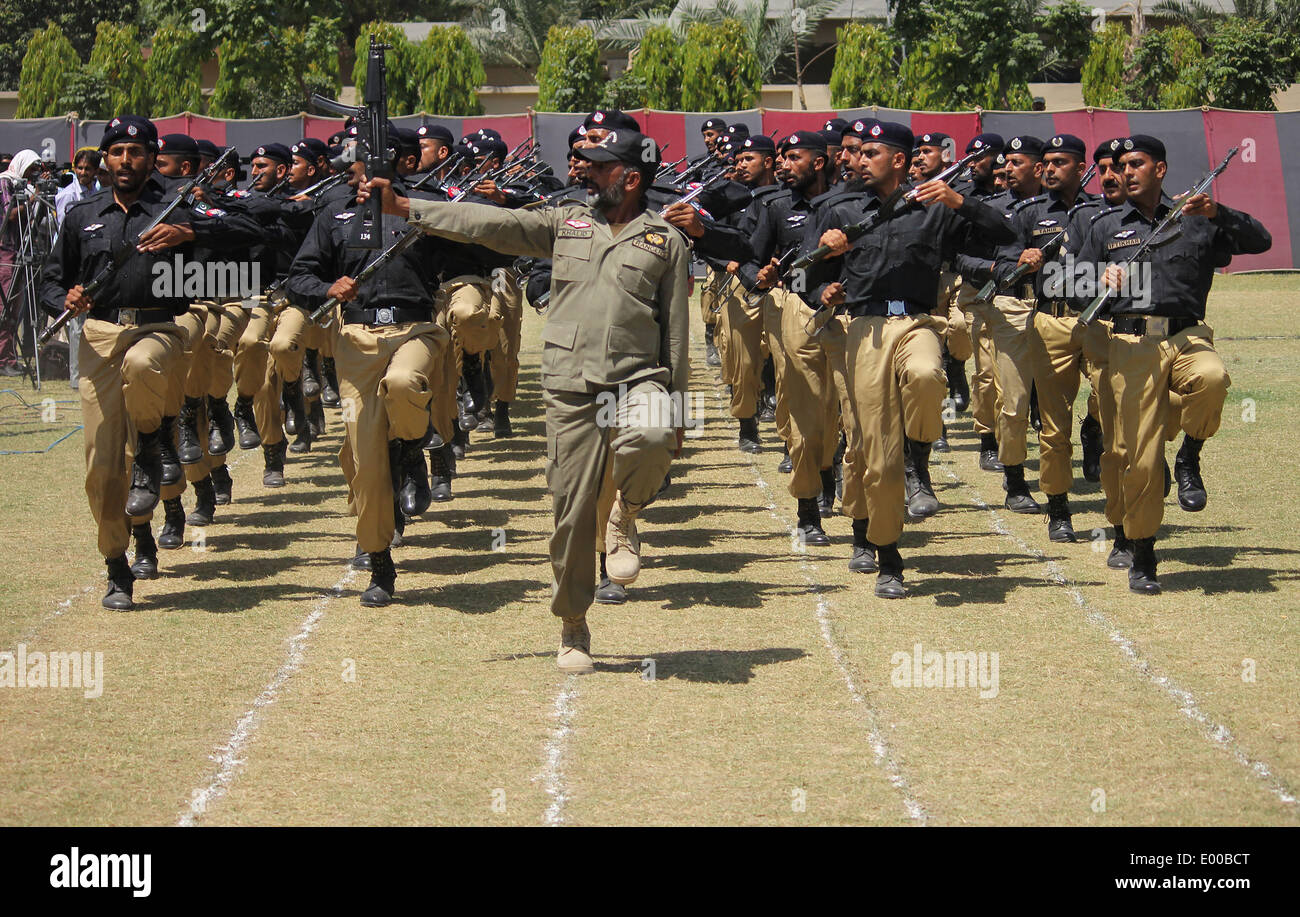 Lahore, Pakistan. 28th Apr, 2014. Pakistani (Punjab) Police commandos