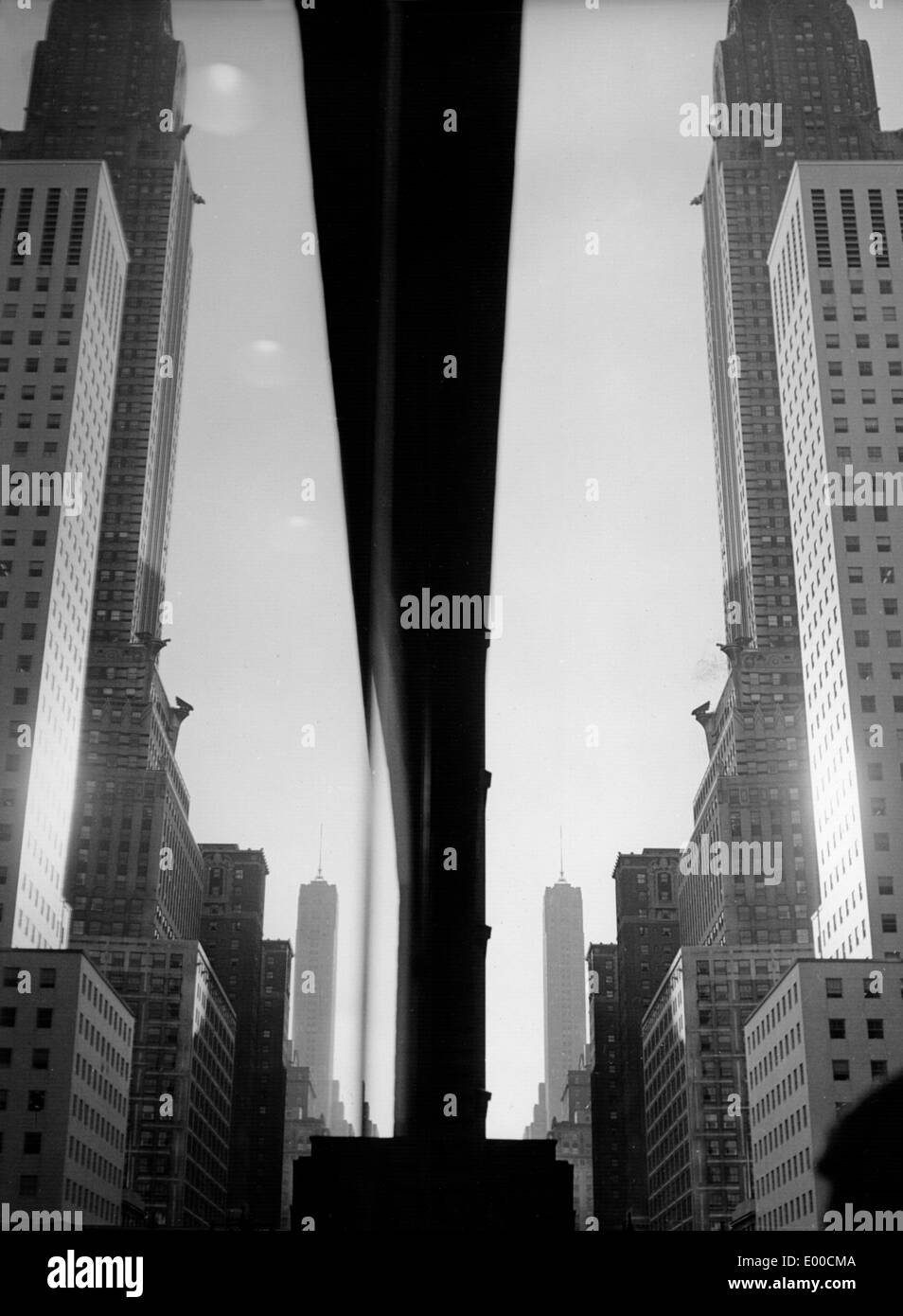 Reflection of high rises in New York Stock Photo Alamy