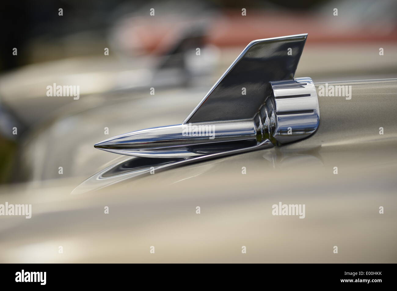Rocket hood ornament hi-res stock photography and images - Alamy