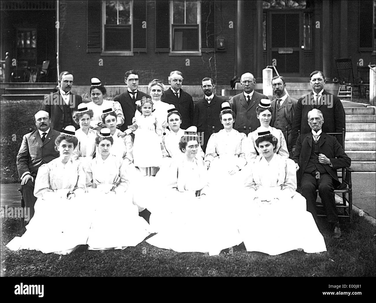 Historical nurses hi-res stock photography and images - Alamy
