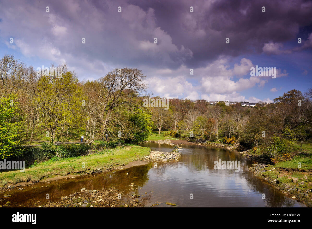 Scenic view of Swan Park and Crana River at Buncrana, County Donegal ...