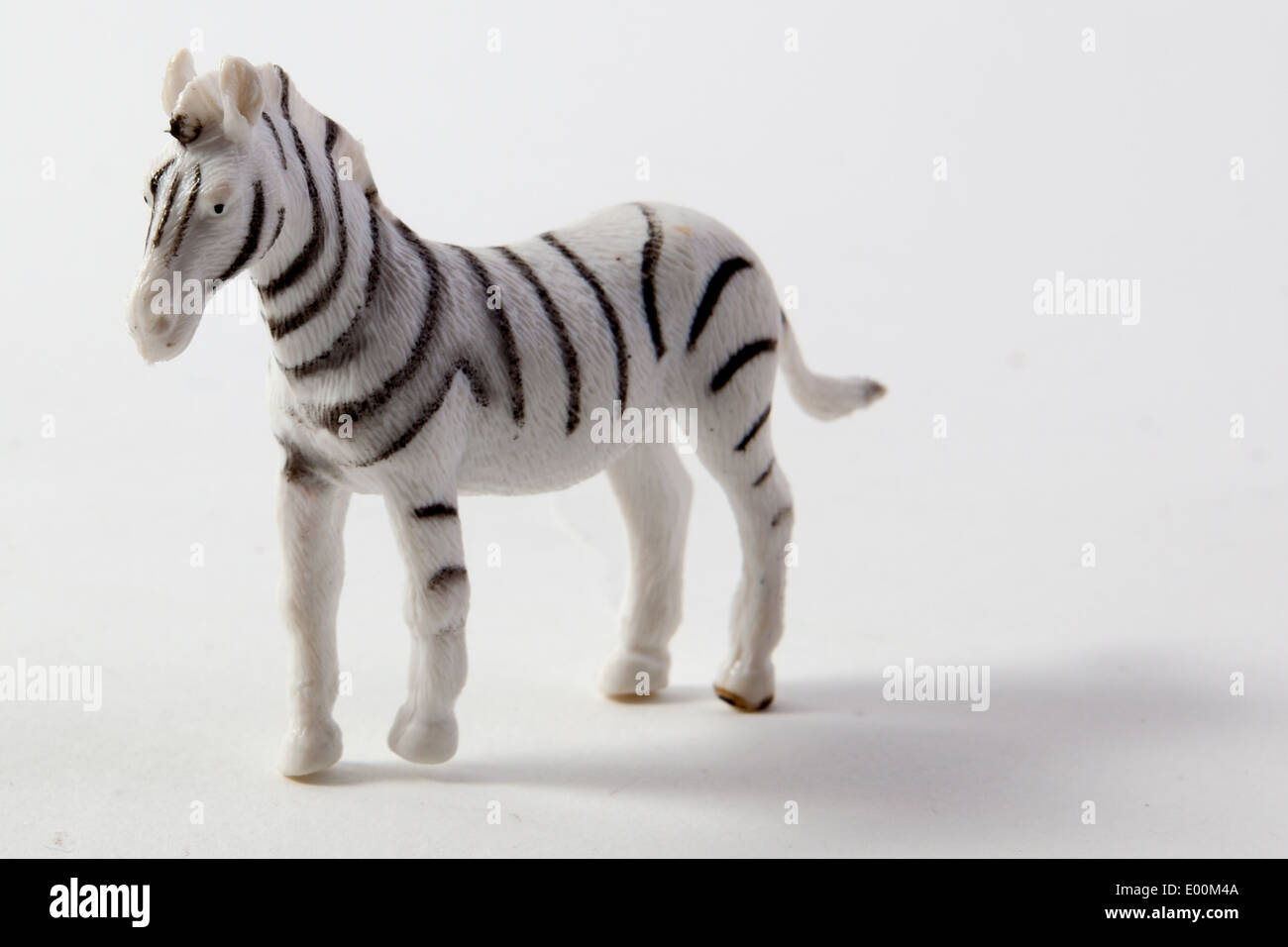 Plastic toys and figures from a play set, dinosaurs, farm animals and zoo animals Stock Photo - Alamy Plastic toys and figures from a play set, dinosaurs, farm animals and zoo animals Stock Photo - Alamy