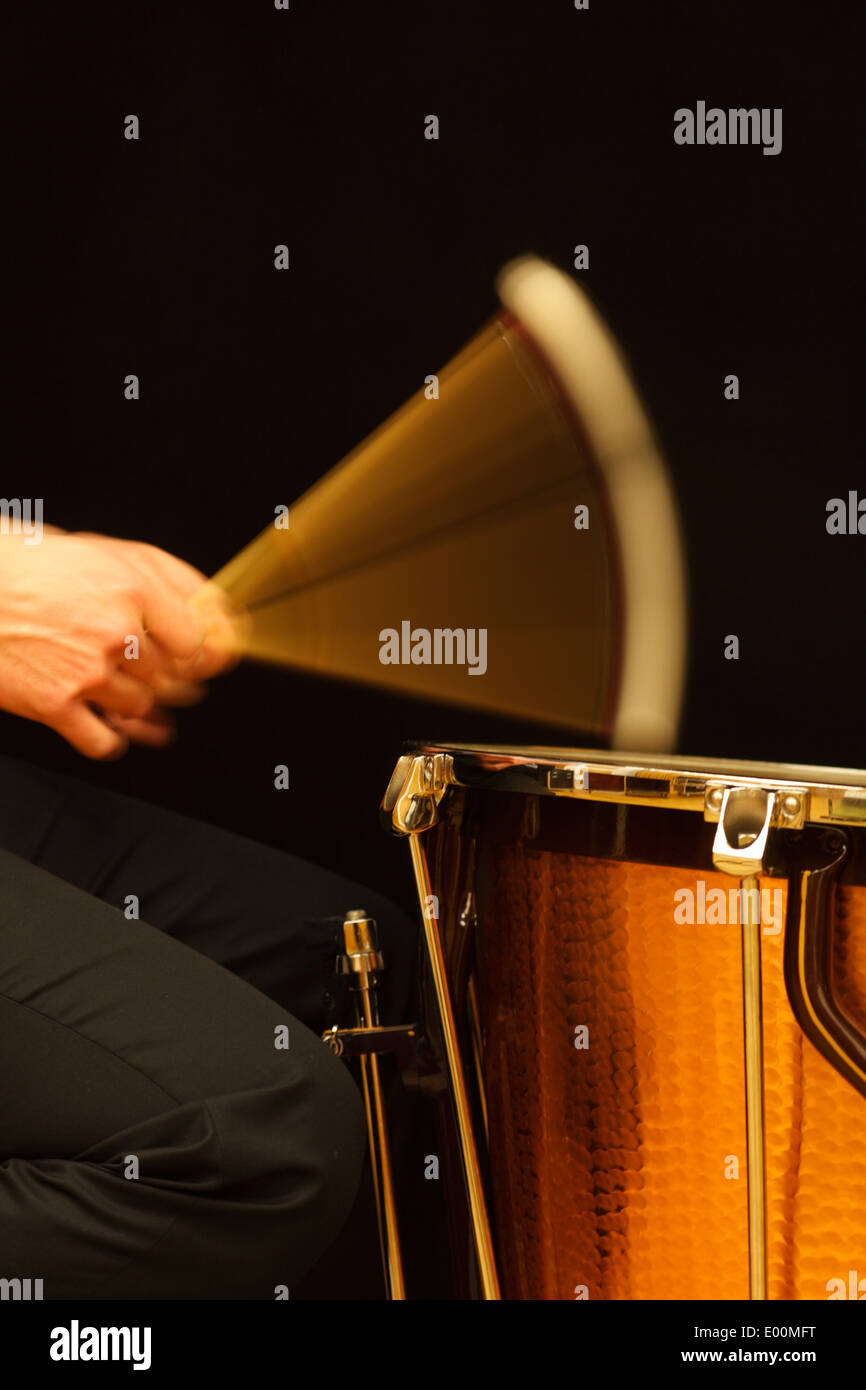 timpani roll drum roll timp roll kettledrum kettledrums Stock Photo Alamy