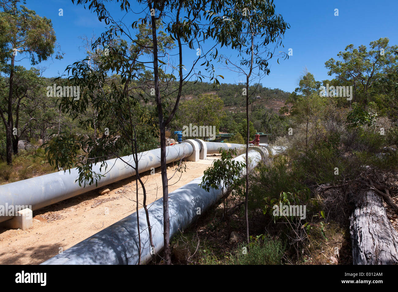 Kalgoorlie pipeline hires stock photography and images Alamy