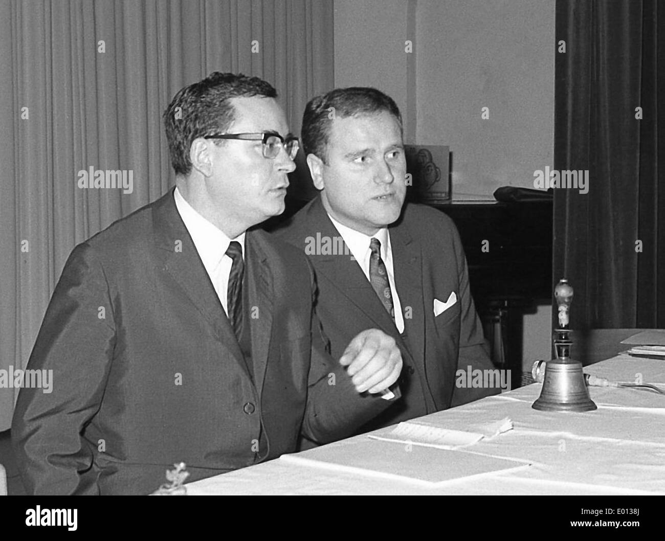 Klaus Schuetz and Froehner in Berlin, 1968 Stock Photo