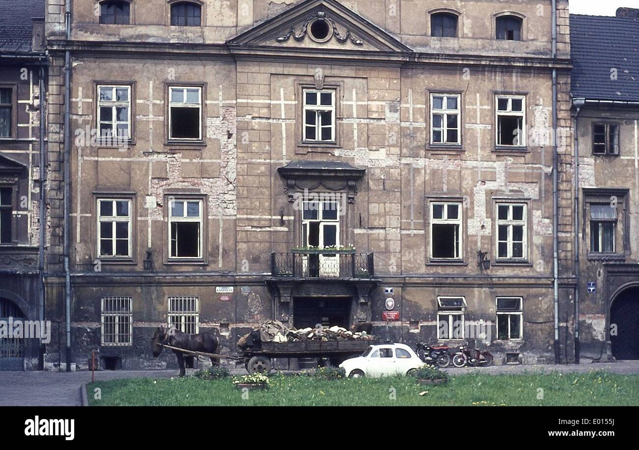 House and a Fiat 500 in Warsaw, 1970 Stock Photo