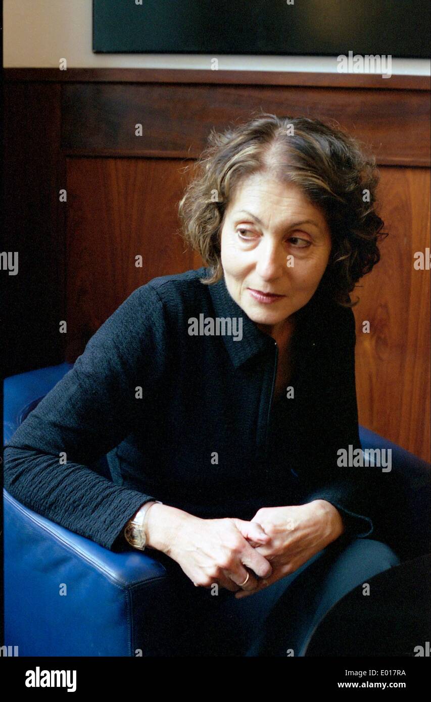 Lily brett hires stock photography and images Alamy