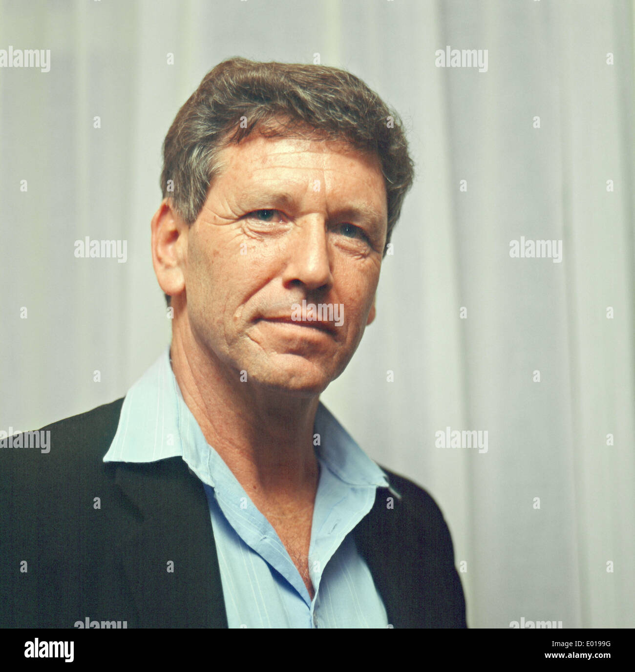 Amos Oz, 1991 Stock Photo Alamy