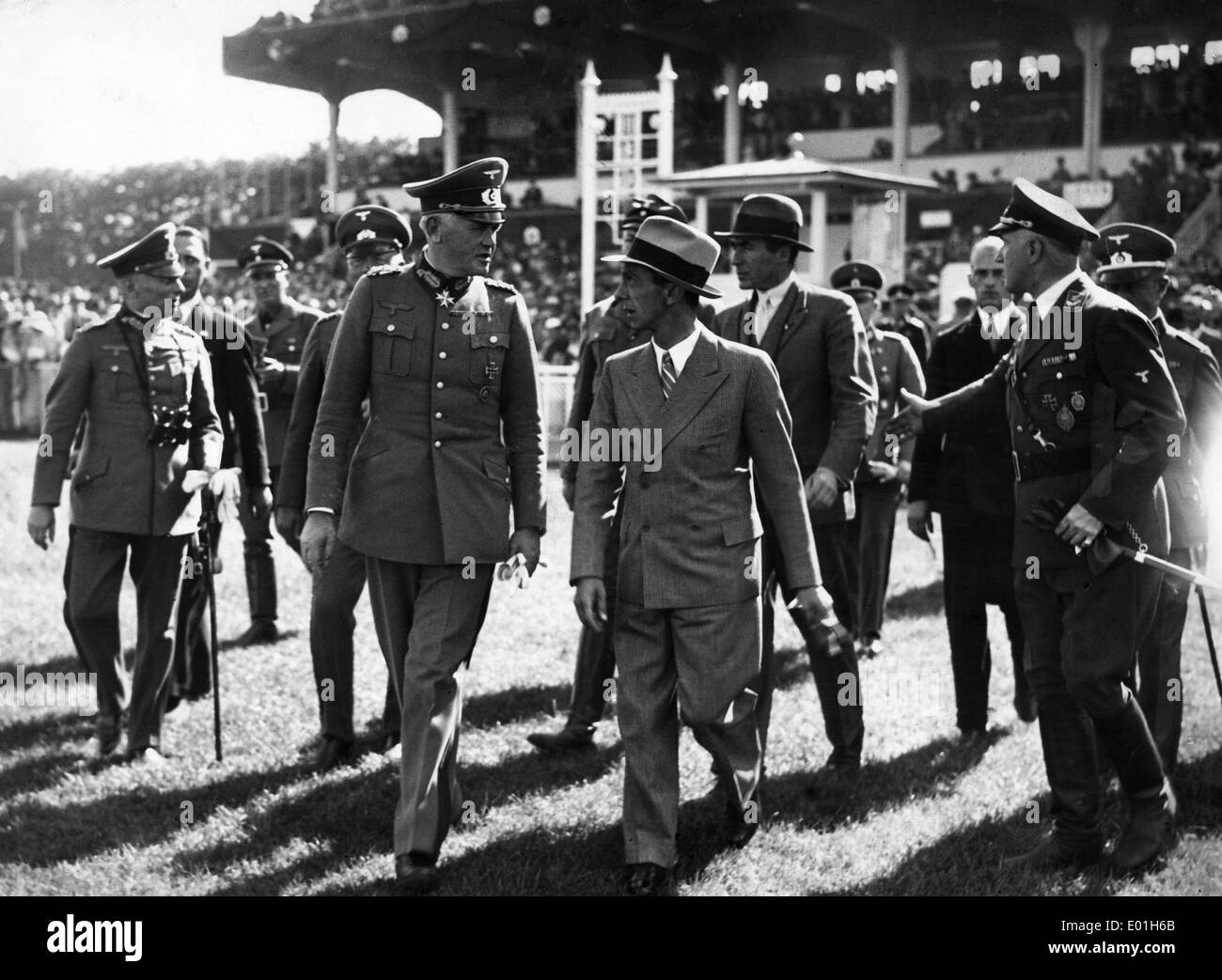 Werner von Blomberg and Joseph Goebbels at the Horner Rennbahn in Hamburg-Horn, 1935 Stock Photo