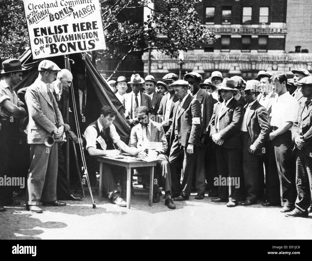 Global economic crisis: Bonus marchers in Cleveland, 1932 Stock Photo