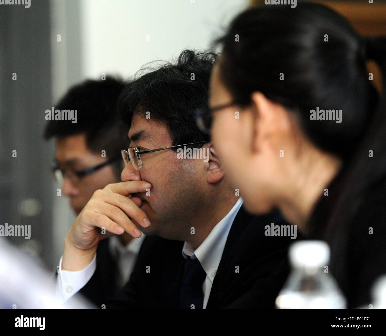 (140429) HARBIN, April 29, 2014 (Xinhua) A Japanese lawyer (C