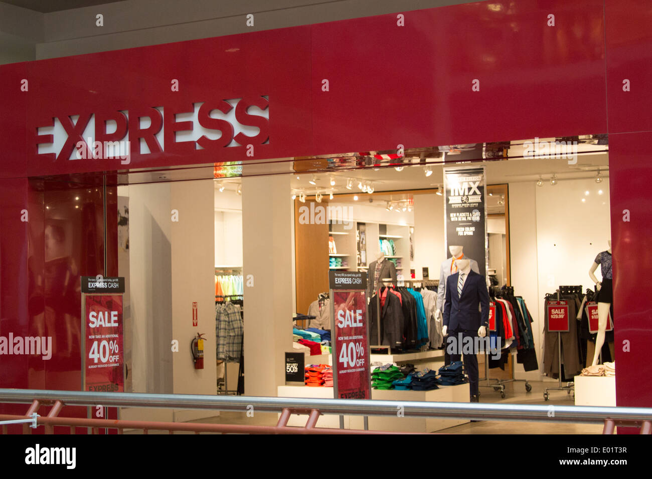 Express store shopfront at The Carousel Mall Syracuse, NY USA Stock