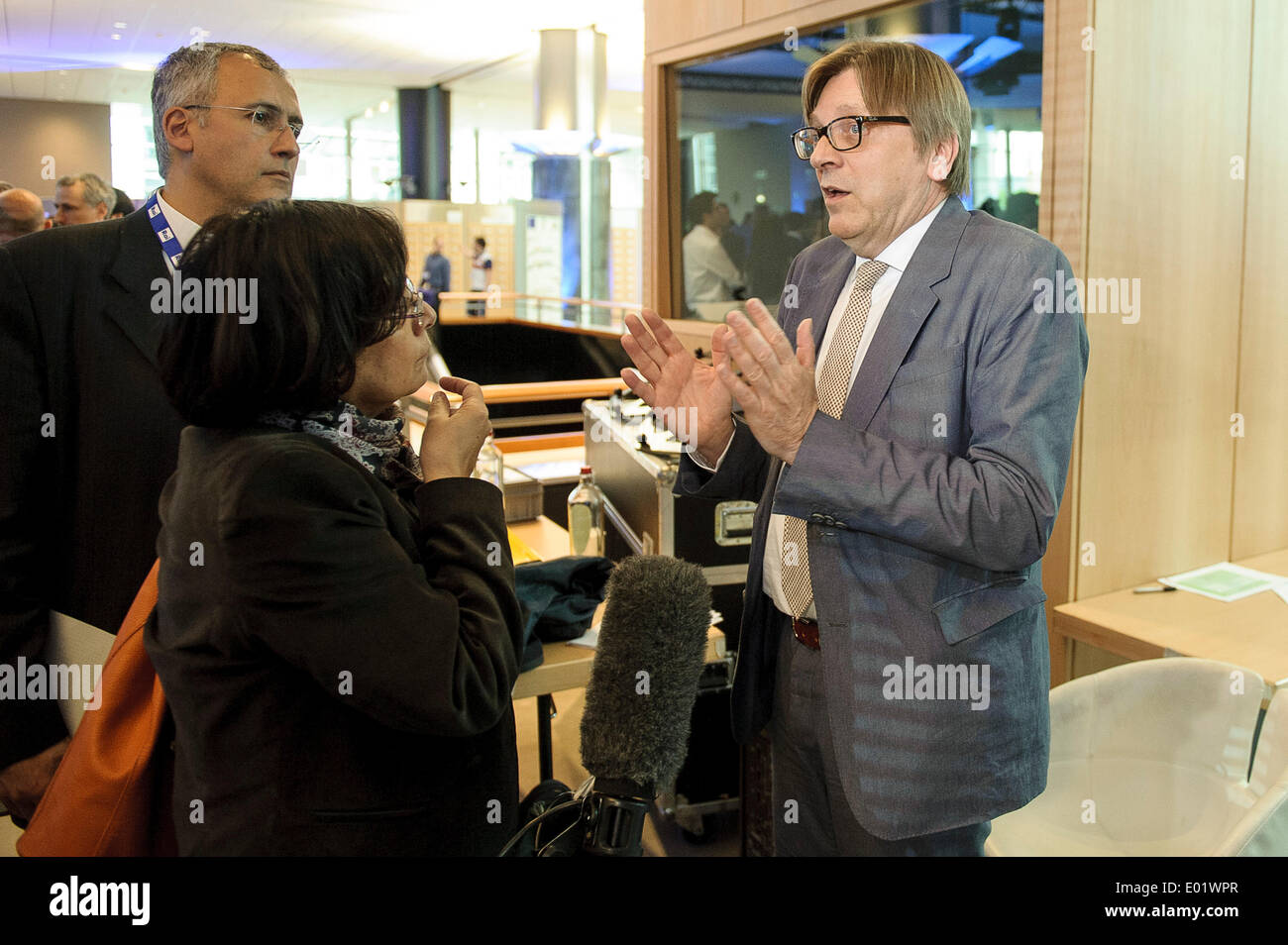 Brussels, Belgium. 29th April 2014. Guy Verhofstadt, top candidate of Liberals (ALDE) talks to the press ahead of Euranet's 'Big Crunch' Presidential debate at the EU parliament in BrusselsThe four top candidates for the presidency of the European Commission - Jean-Claude Juncker, Ska Keller, Martin Schulz and Guy Verhofstadt - attend EU-wide debate organized by EuranetPlus and focused on the major election topics. Credit:  dpa picture alliance/Alamy Live News Stock Photo