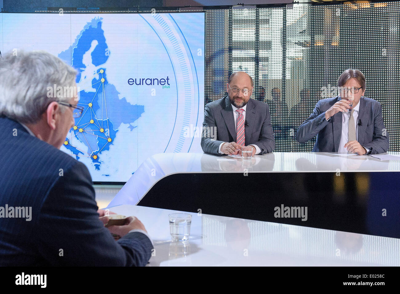 Brussels, Bxl, Belgium. 29th Apr, 2014. Guy Verhofstadt (R ), top candidate of Liberals (ALDE) and Martin Schulz (C ), top candidate of the Party of European Socialists (PSE) and Jean-Claude Juncker, top candidate for European People's Party (EPP) (L) during Euranet's 'Big Crunch' Presidential debate at the EU parliament in Brussels, Belgium on 29.04.2014 The four top candidates for the presidency of the European Commission - Jean-Claude Juncker, Ska Keller, Martin Schulz and Guy Verhofstadt - attend EU-wide debate organized by EuranetPlus and focused on the major election topics. by Wikt Stock Photo