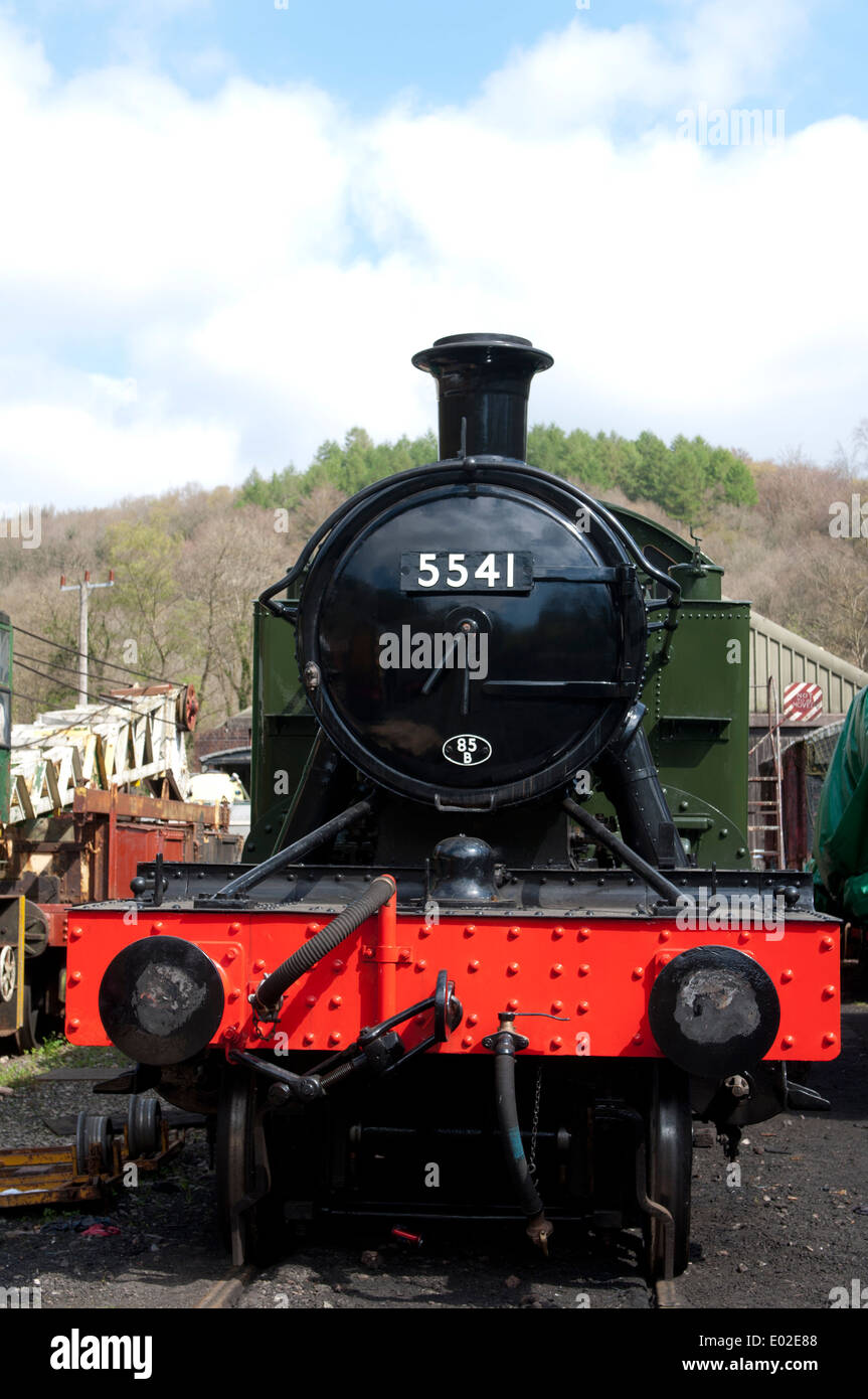 GWR Prairie tank steam locomotive No 5541 at the Dean Forest Railway, Norchard, Gloucestershire, England, UK Stock Photo