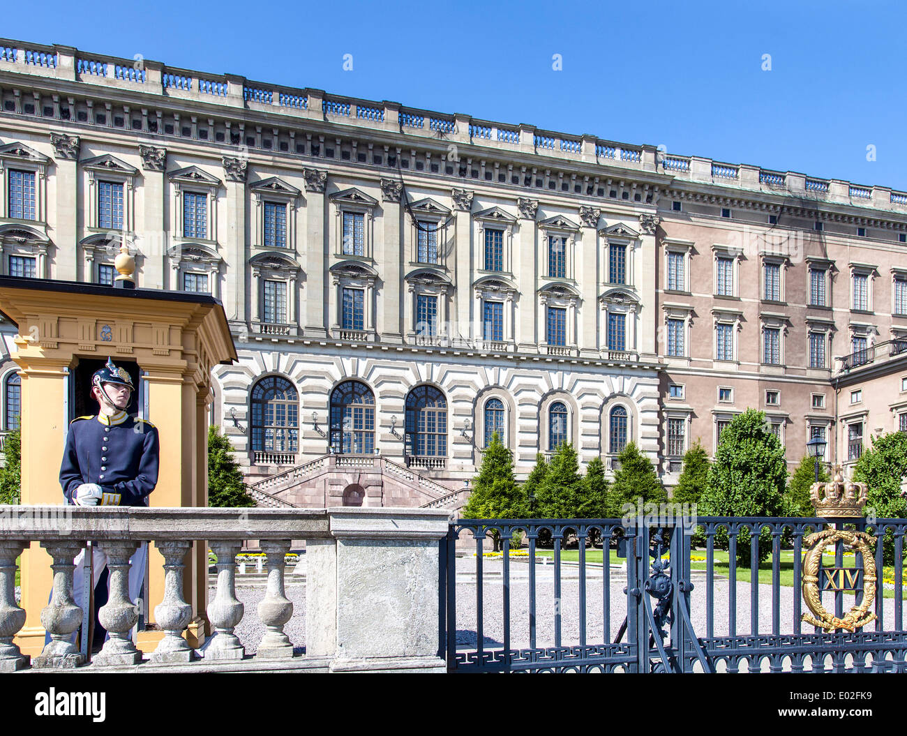 Stockholm Palace or Royal Palace, Kungliga slottet, Stockholms slott, royal guard, historic centre, Gamla Stan, Stockholm Stock Photo