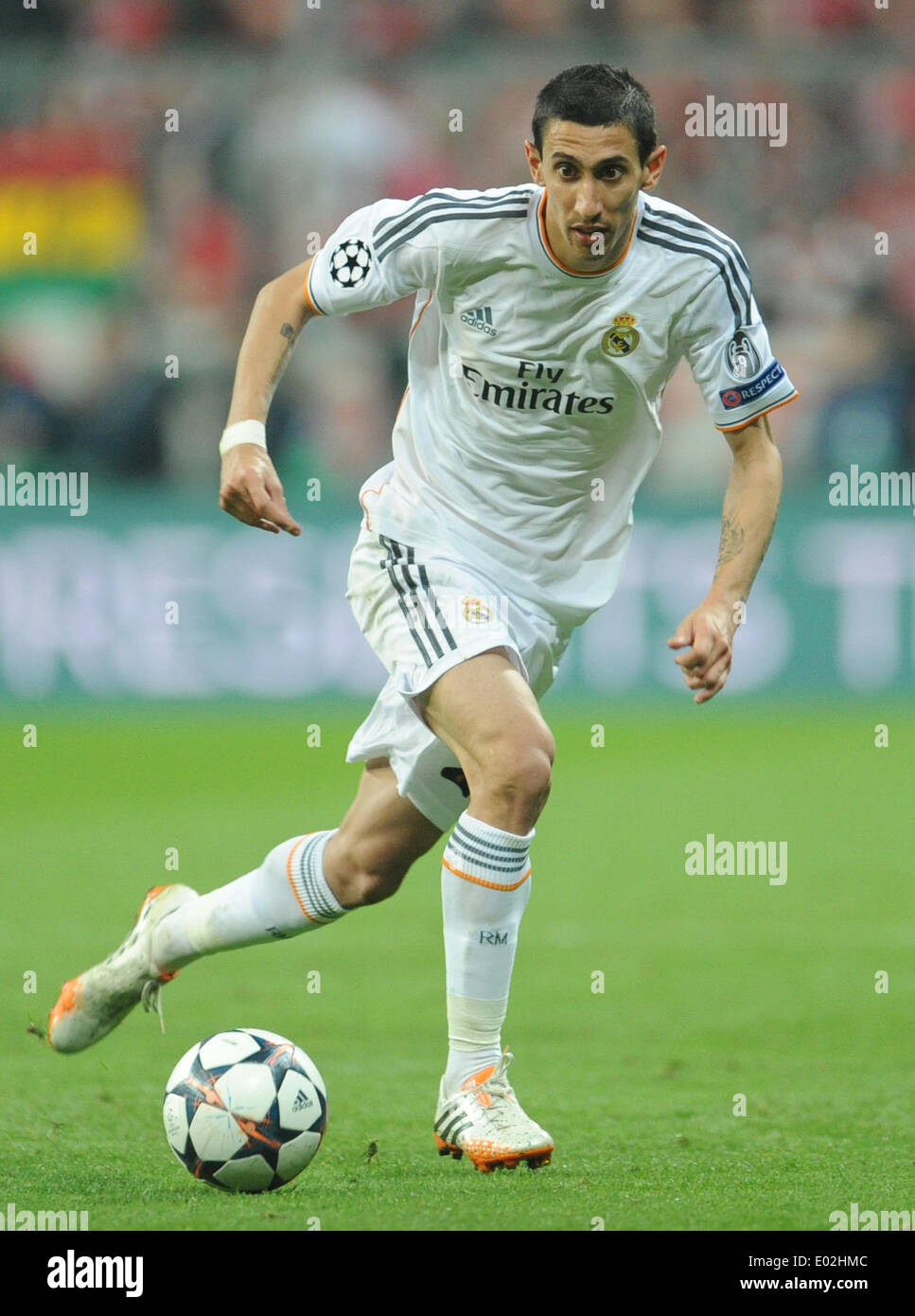 Munich, Germany. 29th Mar, 2014. Madrid's Angel di Maria plays the ball  during the Champions League semi-final second leg match between FC Bayern  Munich and Real Madrid at Arena in Munich, Germany,
