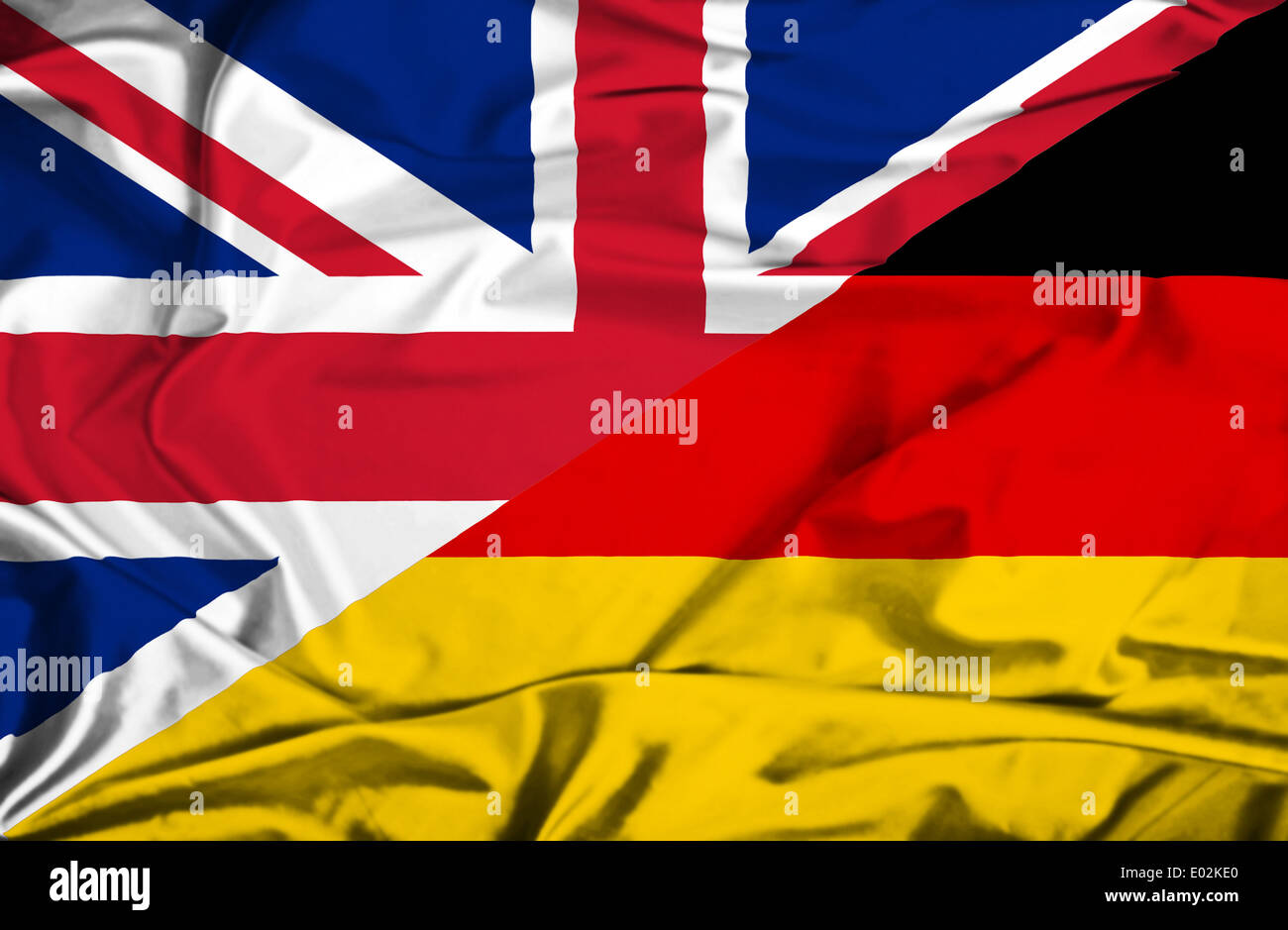 Германия на английском. Флаг Великобритании Германии. Германия и Великобритания. Английский и немецкий флаг. Германия против Великобритании.