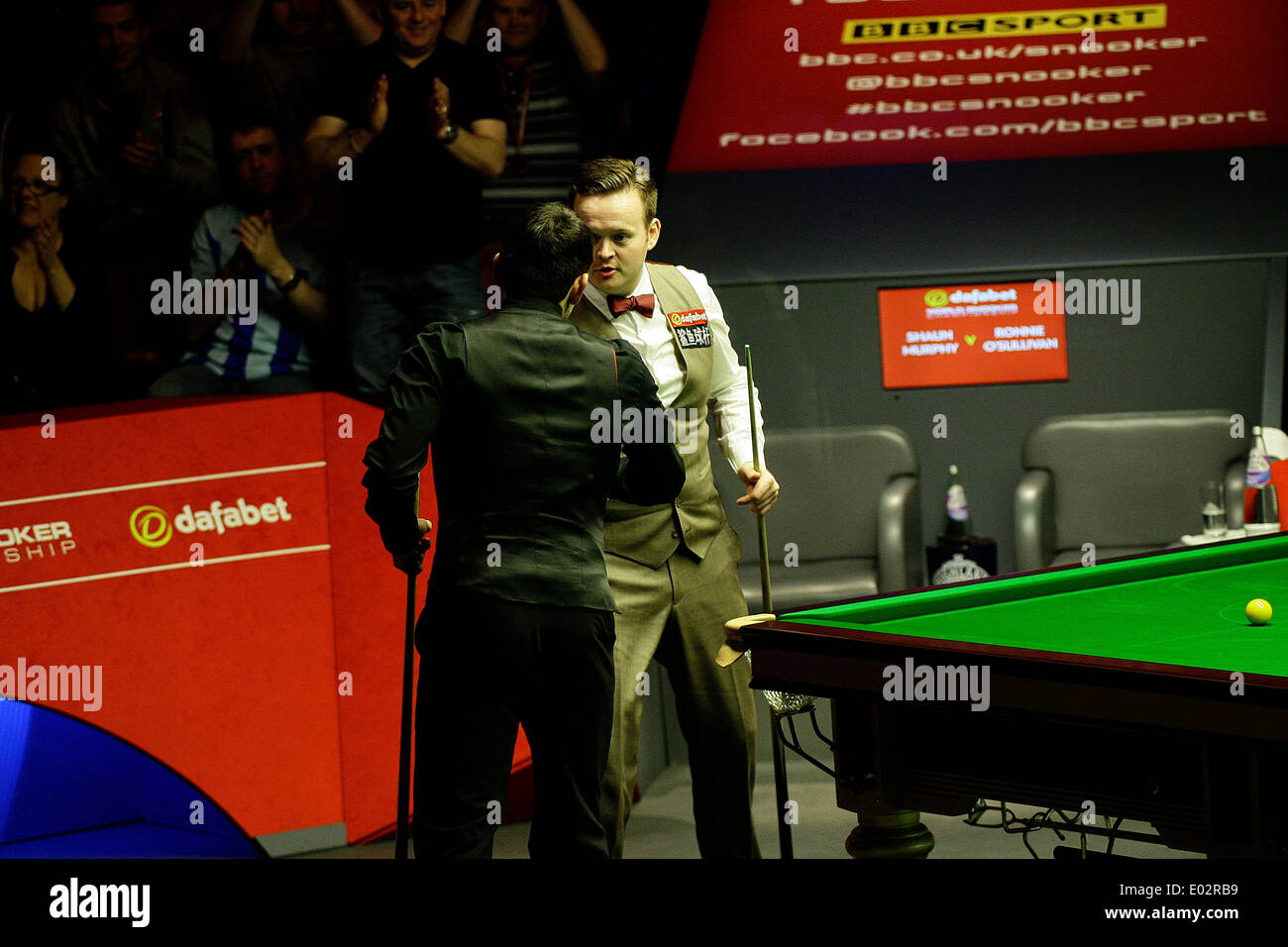 Championship snooker hi-res stock photography and images - Page 2