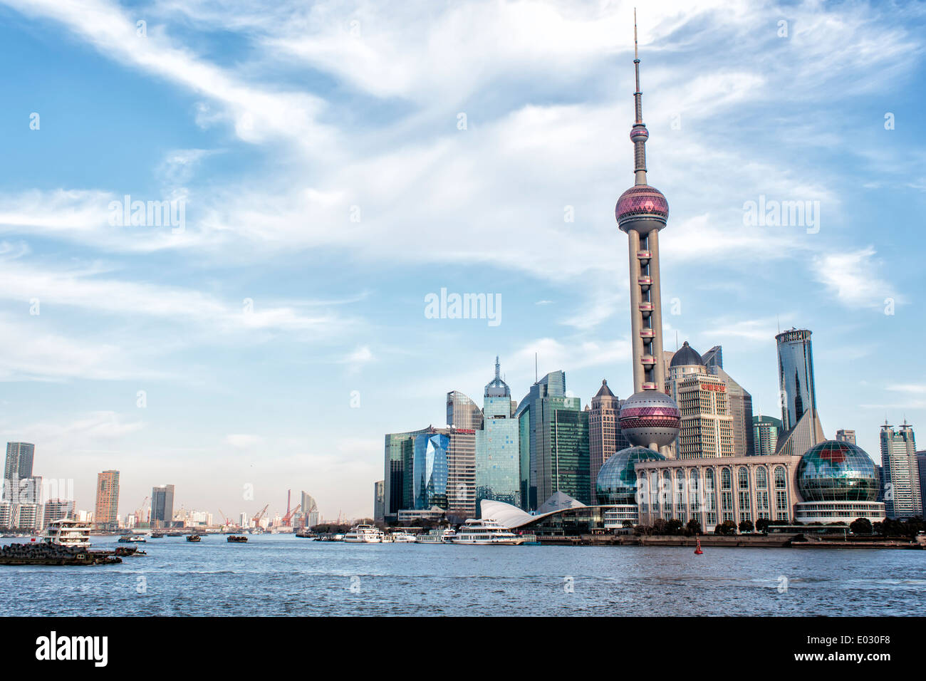 Shanghai landmark hi-res stock photography and images - Alamy