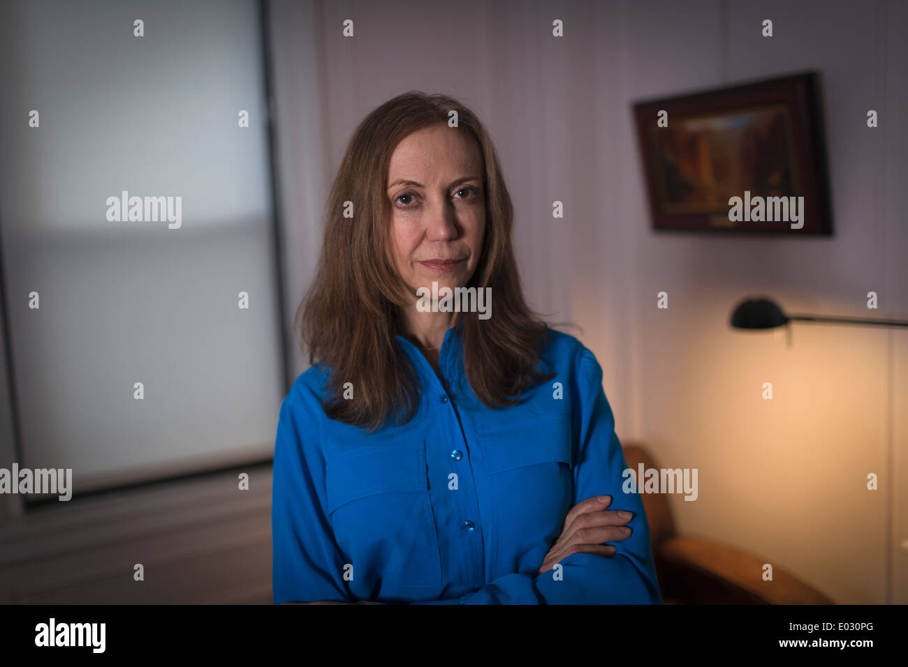 Woman arms folded hi-res stock photography and images - Alamy