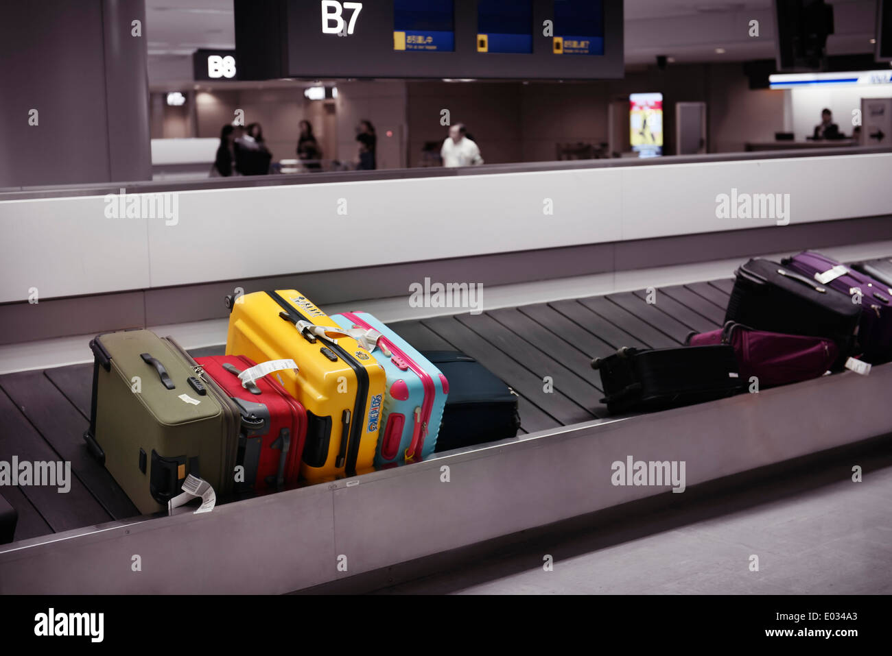 Airport baggage claim hires stock photography and images Alamy