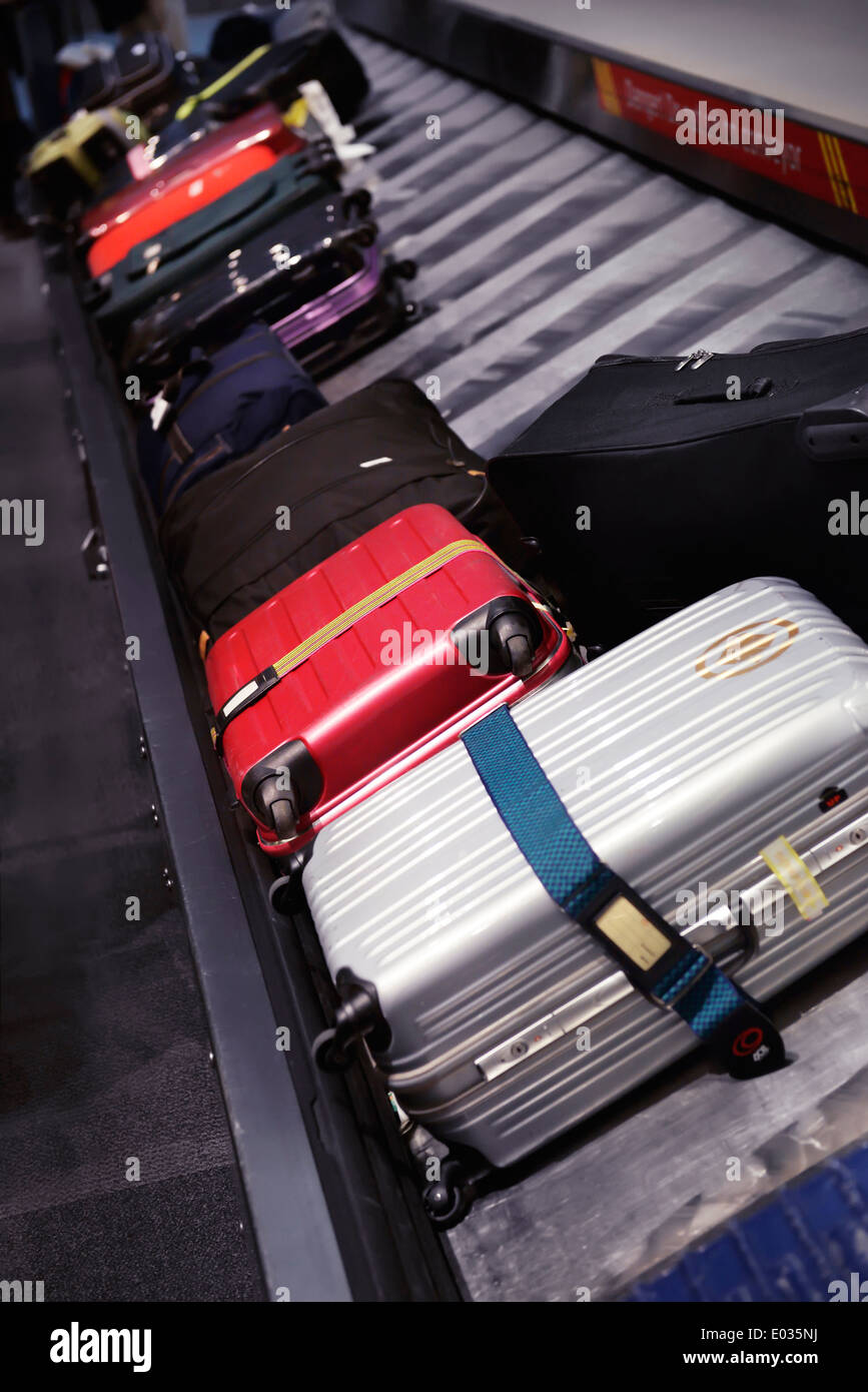 Toronto airport baggage claim hires stock photography and images Alamy