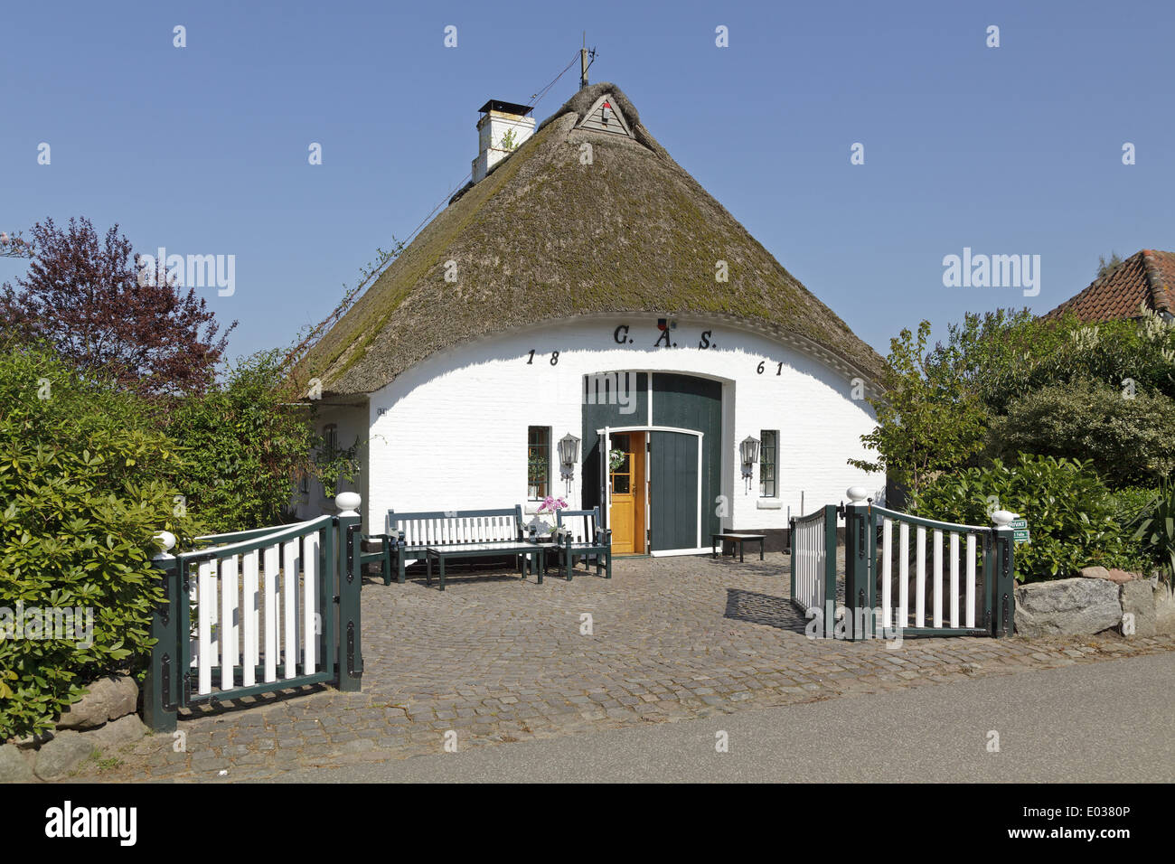 thatched house, Sieseby, Baltic Sea Fjord Schlei, Schleswig-Holstein, Germany Stock Photo
