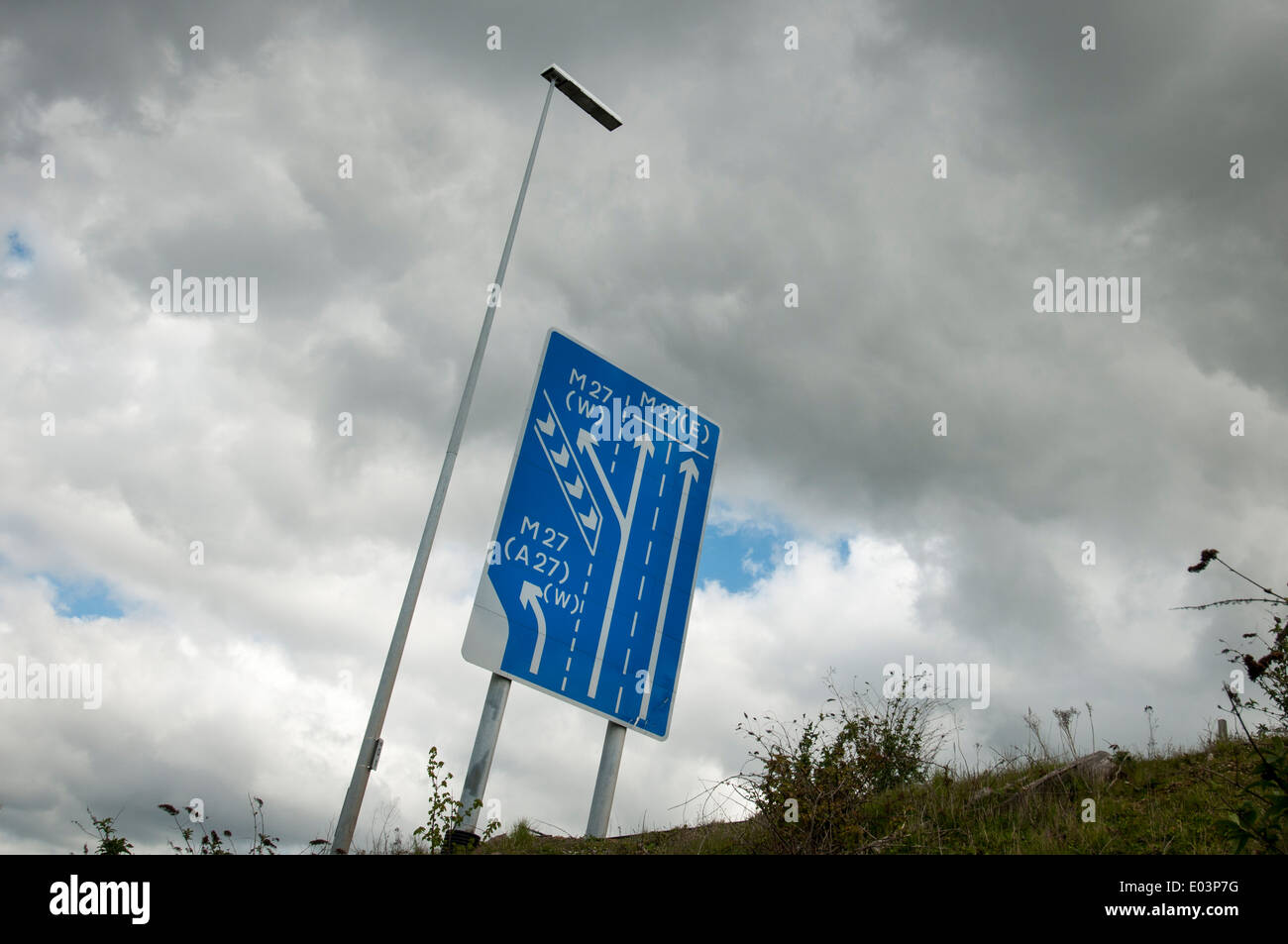 M27 Motorway sign with lane directions Stock Photo