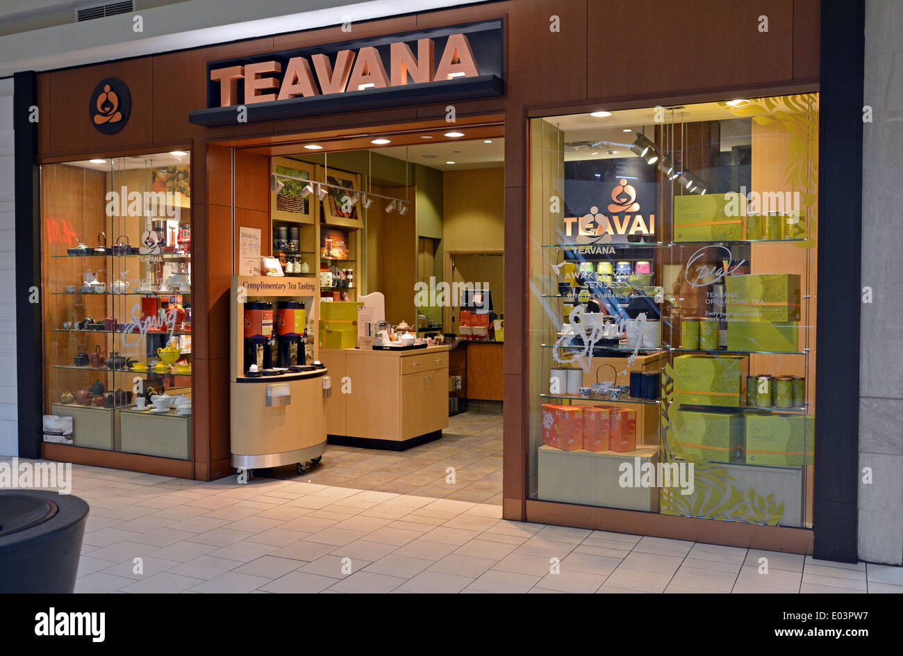 Tea store at the Queens Center indoor shopping mall in Elmhurst, Queens, New York Stock Photo
